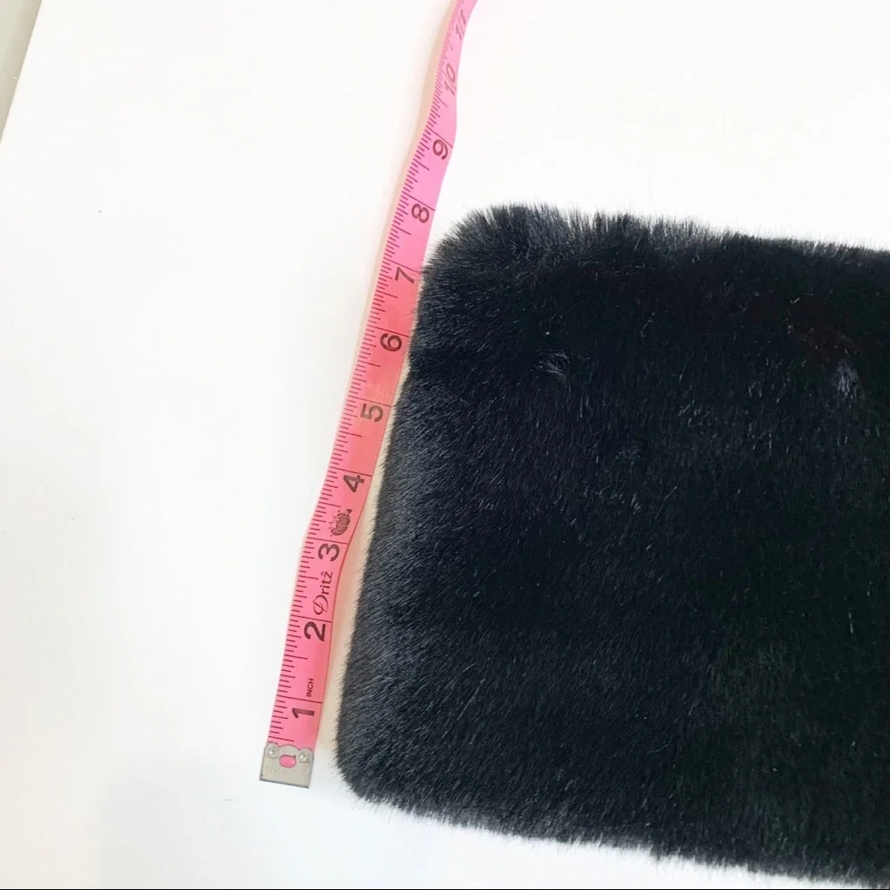 Black Faux Fur Circle Scarf NWT